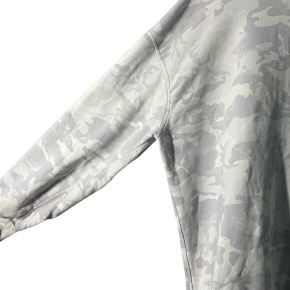 Lululemon Perfectly Oversized Crew Incognito Camo Alpine White SZ L/XL? P2P: 27" - Picture 6 of 11